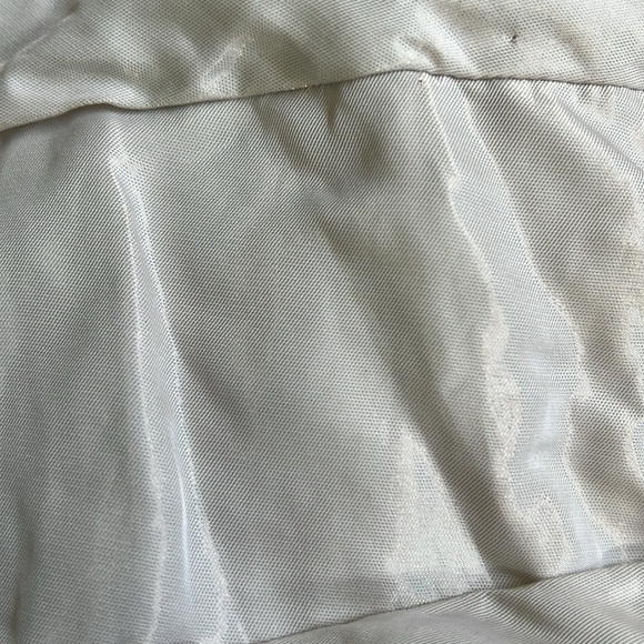 Nicole Miller HG0015 Wedding dress Metallic taffeta NWT  twist front veil 16 - Picture 11 of 16